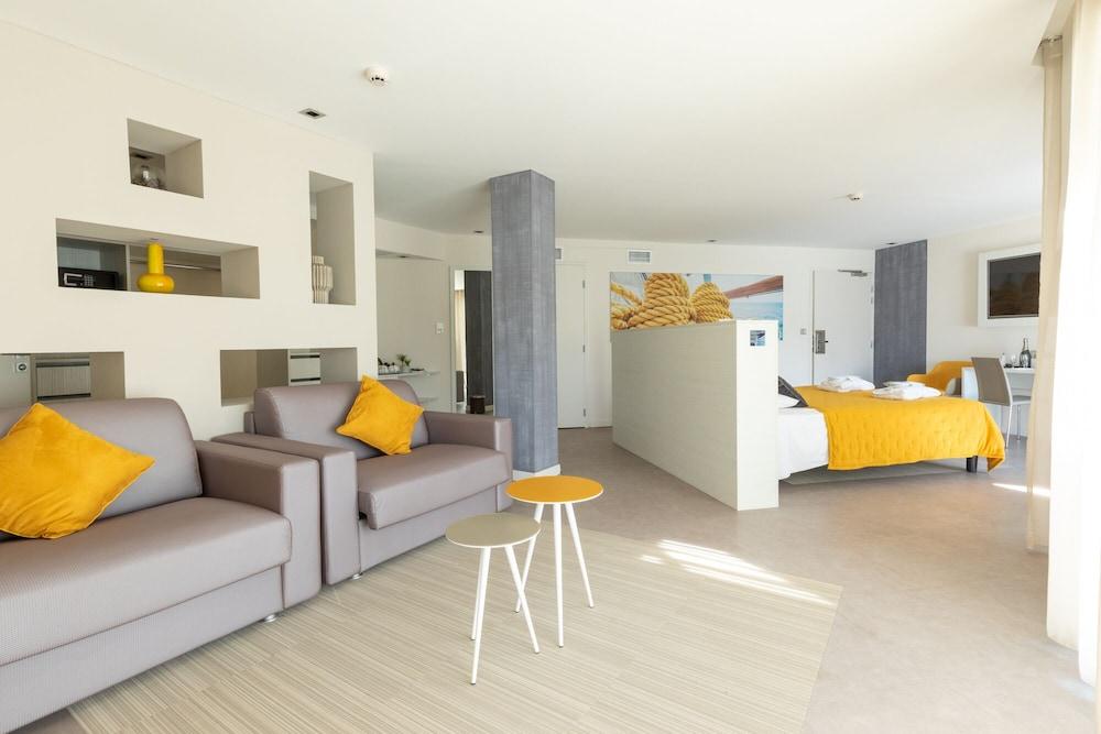 Hotel Europe La Grande Motte Bagian luar foto